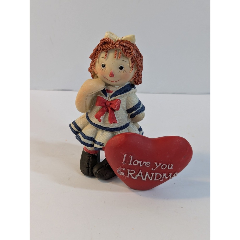 Raggedy Ann With Heart "I Love Grandma" figurine collectible hand-painted Resin‎